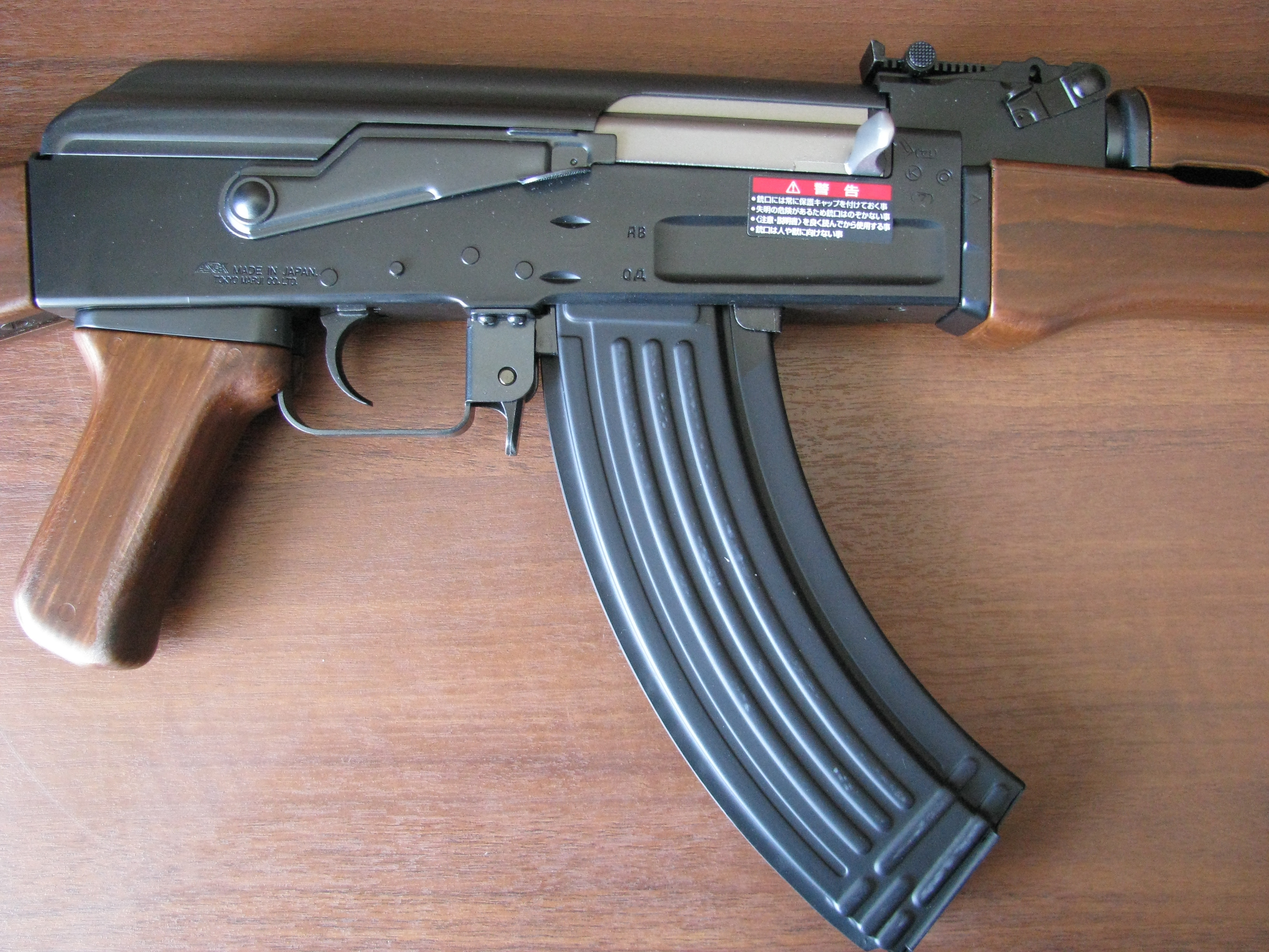 AK-47 от Tokyo Marui (AK47 страйкбольный)