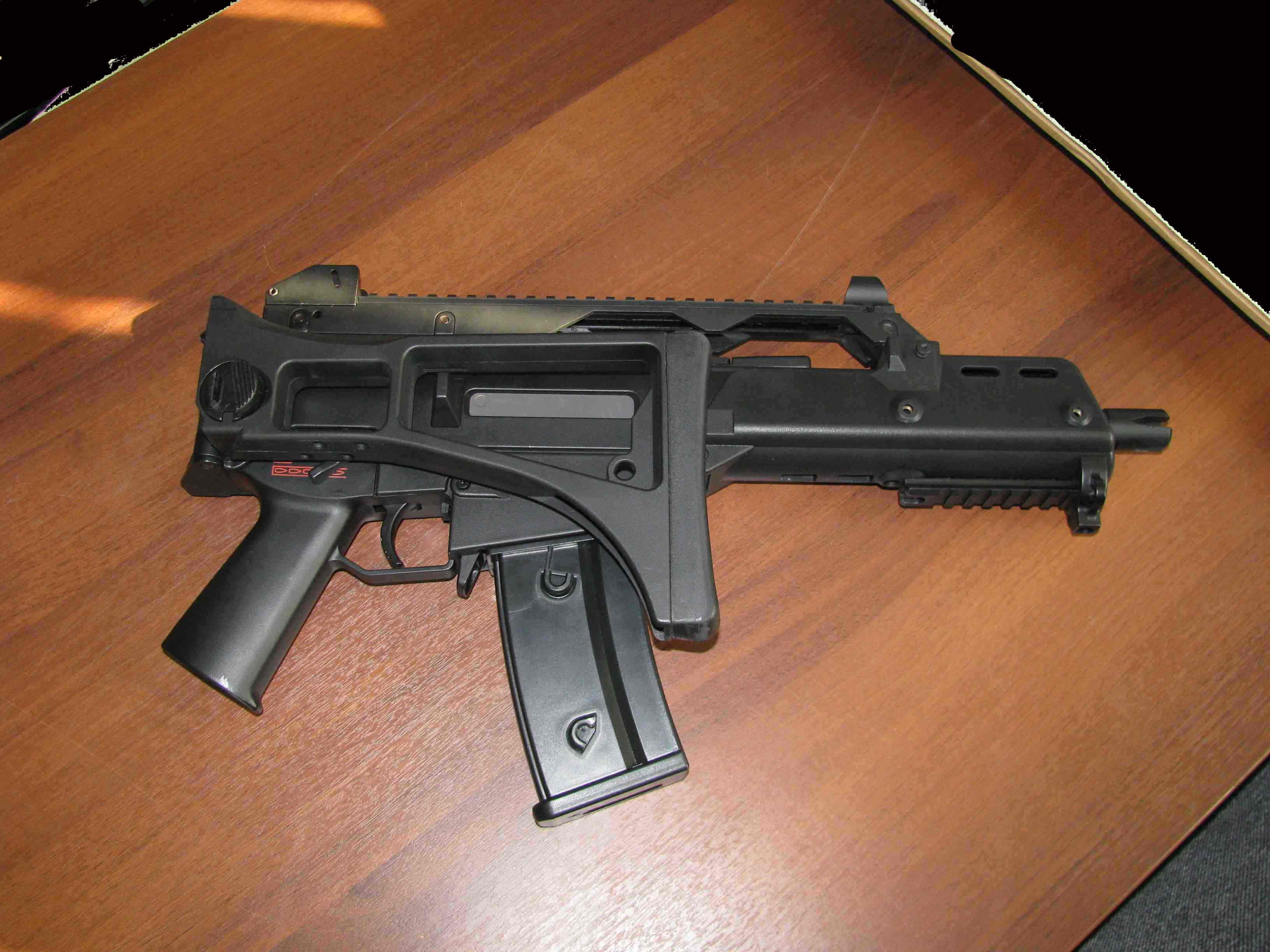 штурмовая винтовка H&K G36 от AEG (автомат Г-36 страйкбольный)