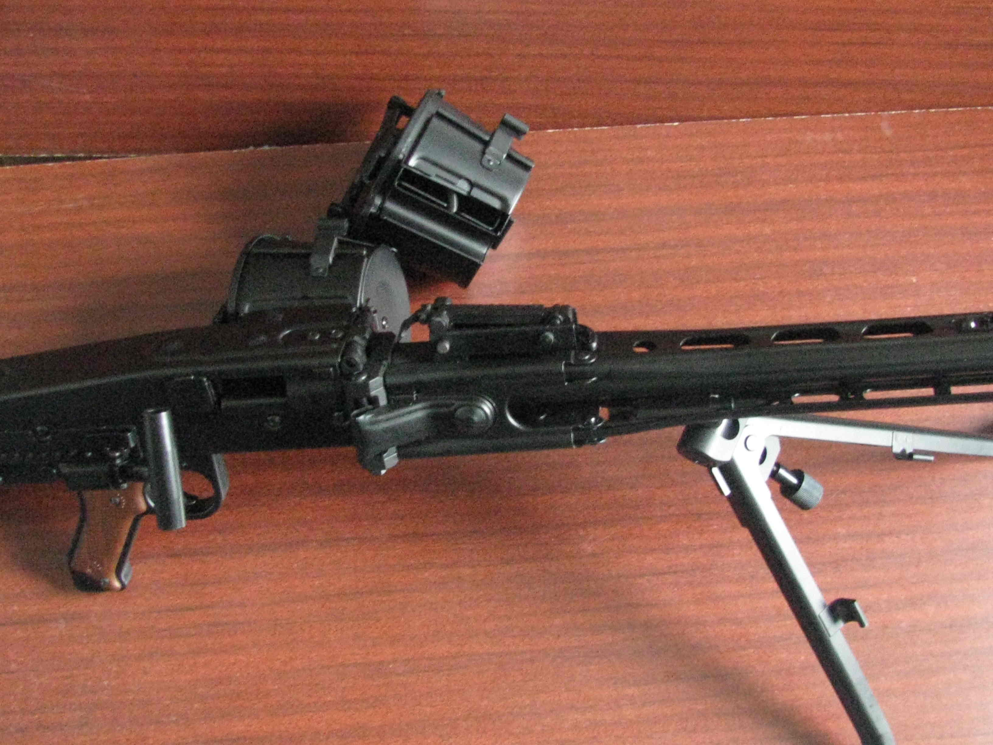 MG42 от S&T (МГ-42,MG-42 страйкбольный)